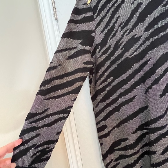 French Connection - gold and black tiger print sweater dress. Size 8 - Picture 5 of 10